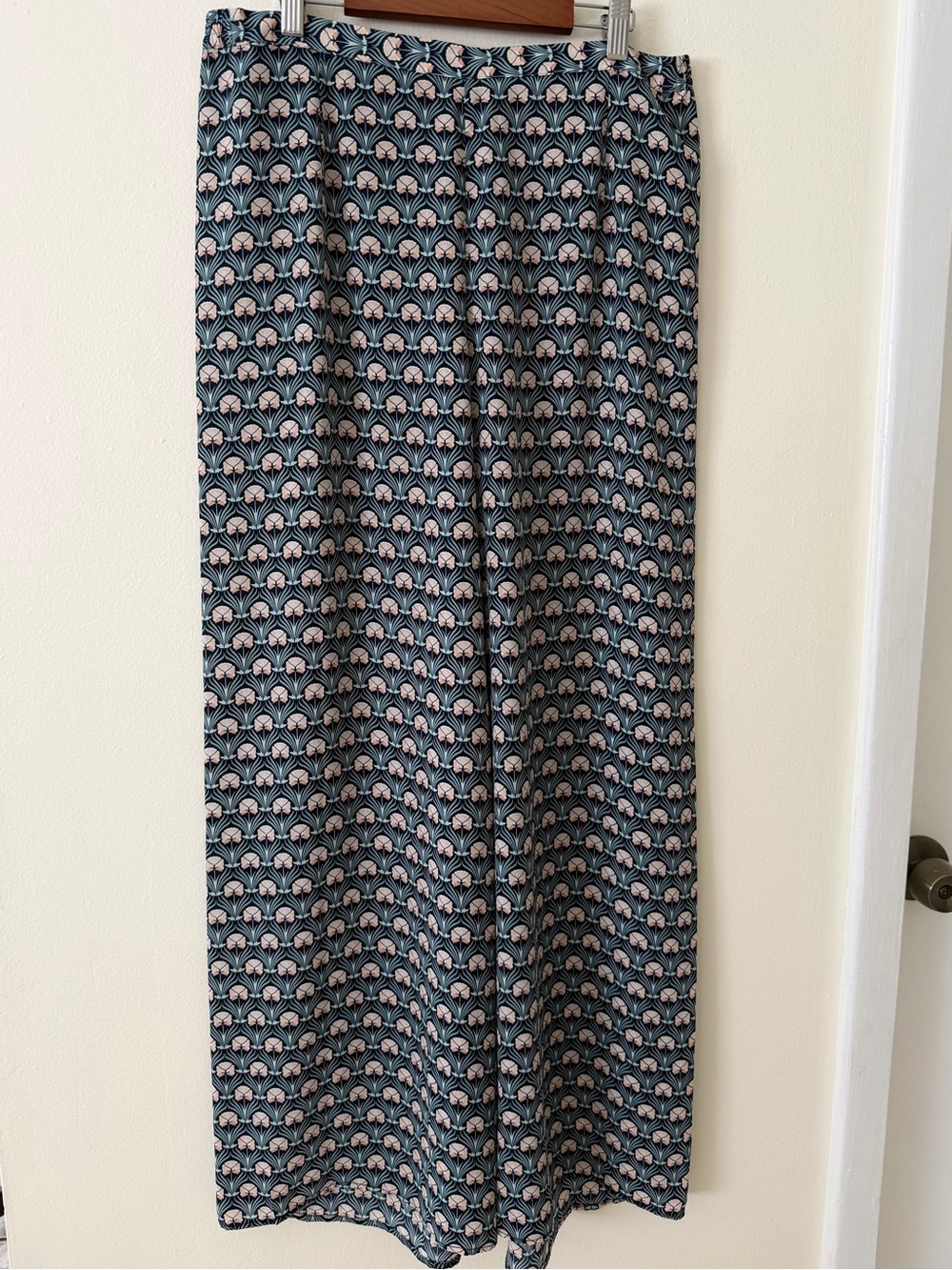 Paper Crown Navy and Blush Shell-Print Maxi Skirt - Picture 8 of 9